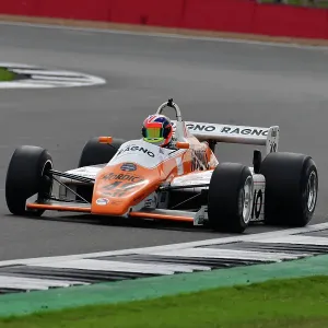 CJ12 0099 Neil Glover, Arrows A5