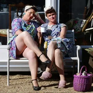 CJ12 2134 Ladies relaxing, time for a cuppa CJ12 2134 Ladies relaxing, time for a cuppa