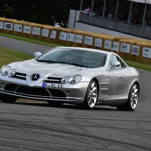 CJ13 0112 Mercedes-Benz SLR CJ13 0112 Mercedes-Benz SLR