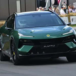 CJ13 0221 Lotus Eletre R CJ13 0221 Lotus Eletre R
