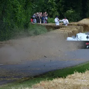 CJ13 0640 Porsche 911 GT 1-98
