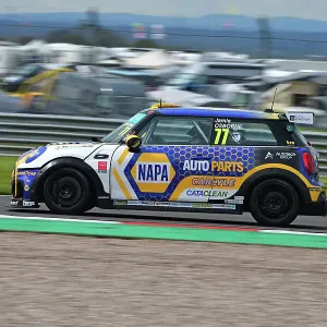 CJ13 8467 Jamie Osborne, MINI JCW, NAPA Racing UK CJ13 8467 Jamie Osborne, MINI JCW, NAPA Racing UK