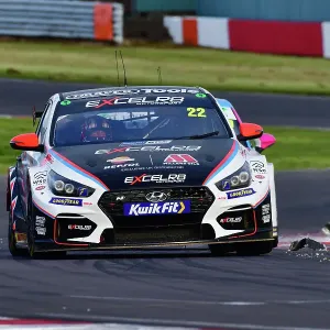 CJ13 9140 Nick Halstead, Hyundai i30N, Team Bristol Street Motors CJ13 9140 Nick Halstead, Hyundai i30N, Team Bristol Street Motors