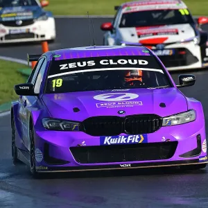 CJ13 9989 Bobby Thompson, BMW 330e M Sport, Zeus Cloud Racing with WSR CJ13 9989 Bobby Thompson, BMW 330e M Sport, Zeus Cloud Racing with WSR