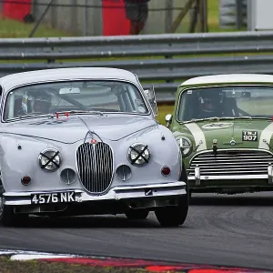CJ14 2232 Tom Butterfield, John Young, Jaguar Mk2 CJ14 2232 Tom Butterfield, John Young, Jaguar Mk2