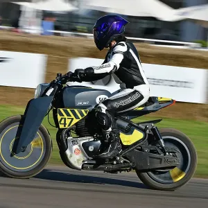 CJ14 3432 Royal Enfield Shotgun 650