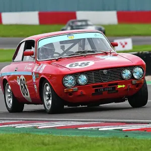 CJ14_4612 Jon Wagstaff, Alfa Romeo 2000 GTV.jpg