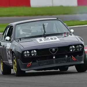 CJ14_4631 Clive Golding, Alfa Romeo Alfetta GTV.jpg