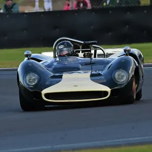 CJ14_5773 Steve Seaman, Andy Newall, Lola T70 Mk2 Spyder.jpg CJ14_5773 Steve Seaman, Andy Newall, Lola T70 Mk2 Spyder.jpg