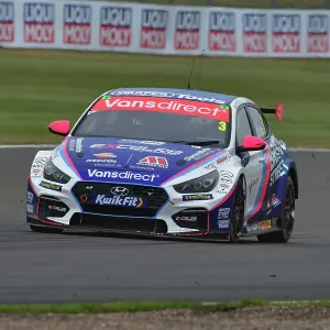 CJ14 6090 Tom Chilton, Hyundai i30N, Team Bristol Street Motors CJ14 6090 Tom Chilton, Hyundai i30N, Team Bristol Street Motors