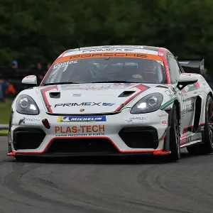 CJ14 6806 Max Coates, Porsche 718 Cayman GT4 RS Clubsport, Team Omologato with Graves Motorsport CJ14 6806 Max Coates, Porsche 718 Cayman GT4 RS Clubsport, Team Omologato with Graves Motorsport