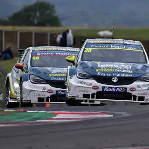 CJ14 7109 Aron Taylor-Smith, Vauxhall Astra, Evans Halshaw Power Maxed Racing CJ14 7109 Aron Taylor-Smith, Vauxhall Astra, Evans Halshaw Power Maxed Racing