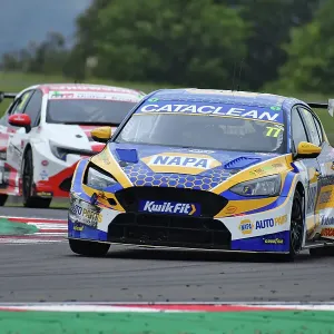 CJ14 7133 Sam Osborne, Ford Focus ST, NAPA Racing UK CJ14 7133 Sam Osborne, Ford Focus ST, NAPA Racing UK