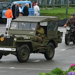 CJ14 9765 Gordon Stirrat, Hotchkiss-Willys Jeep, Poppy, 677 XUG, USA 27783-S CJ14 9765 Gordon Stirrat, Hotchkiss-Willys Jeep, Poppy, 677 XUG, USA 27783-S