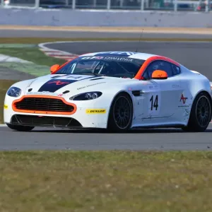 CJ3 2744 Adrian Johnson, Clare Johnson, Aston Martin GT4 CJ3 2744 Adrian Johnson, Clare Johnson, Aston Martin GT4