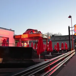 CJ3 4027 Cruisers Cafe Bar and Grill CJ3 4027 Cruisers Cafe Bar and Grill