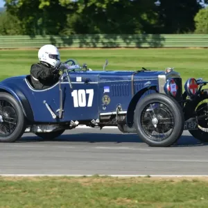 CJ5 0175 Paul Waine, réplica de TT Frazer Nash. CJ5 0175 Paul Waine, réplica de TT Frazer Nash.