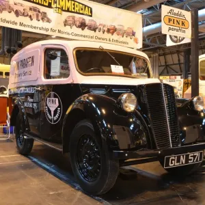 CJ5 2071 Morris Commercial van GLN 571 CJ5 2071 Morris Commercial van GLN 571