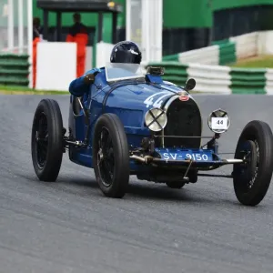 CJ6 0447 Bruce Stops, Bugatti T35-44