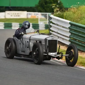 CJ6 0452 Jonathan Cobb, Frazer Nash Ford