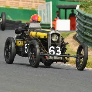 CJ6 0500 Hughie Walker, GN Thunderbug