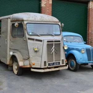 CJ6 4007 Citroen H van and friend CJ6 4007 Citroen H van and friend