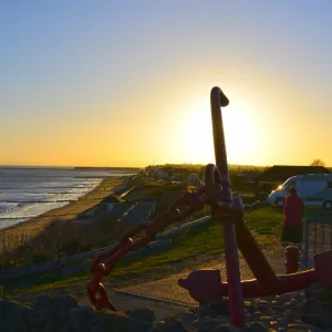 Beautiful England Jigsaw Puzzle Collection: Walton on the Naze December 2017