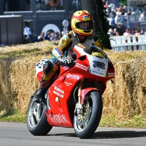 CJ9 0577 Ian Simpson, Honda RC45 CJ9 0577 Ian Simpson, Honda RC45