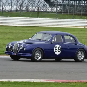 CM1 3735 Peter Burton, Jaguar Mk1, 610 HPB