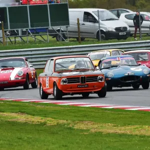 CM1 6864 Thomas Pead, BMW 1600 ti, Robert Gate, Jaguar E-Type, HBF 903 C CM1 6864 Thomas Pead, BMW 1600 ti, Robert Gate, Jaguar E-Type, HBF 903 C
