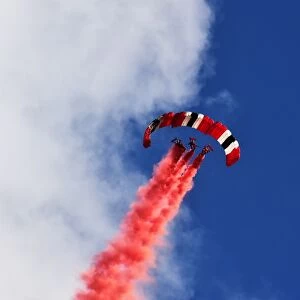 CM10 9735 Red Devils, Parachute display team