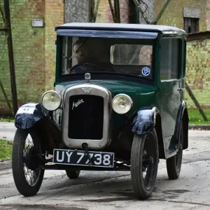 CM11 6779 Miss Madeleine Rose, Austin 7 Saloon CM11 6779 Miss Madeleine Rose, Austin 7 Saloon