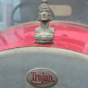 CM11 7314 Frazer Sloan, Trojan Utility, ADV 3774 CM11 7314 Frazer Sloan, Trojan Utility, ADV 3774