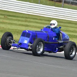 CM12 8259 Print of a Historic Racing Car at Silverstone CM12 8259 Print of a Historic Racing Car at Silverstone