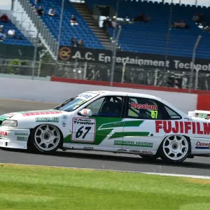 CM15 4615 Tony Absolom, Vauxhall Cavalier