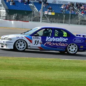 CM15 4623 Stuart Hall, Ford Mondeo