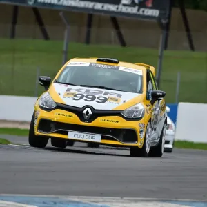 CM16 0519 Darren Johnson, Renault Clio