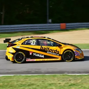 CM16 7264 Matt Neal, Honda Civic Type R CM16 7264 Matt Neal, Honda Civic Type R