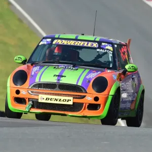 CM17 5964 Simon Walton, Mini Challenge