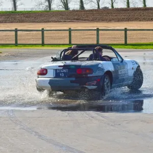 CM17 8557 Mazda MX5, skid pan CM17 8557 Mazda MX5, skid pan