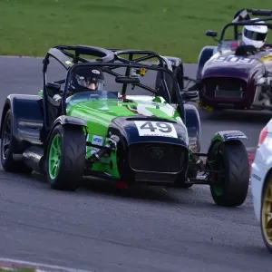 CM18 3861 Gary Tootell, Lewis Tootell, Caterham R300