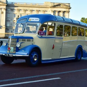 CM21 7784 Lodges coach, Chris Evans CM21 7784 Lodges coach, Chris Evans