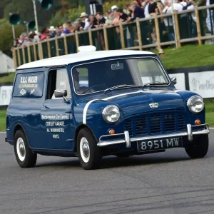CM25 5910 Austin Mini Van