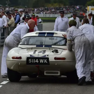 CM25 7146 Emanuele Pirro, Gary Pearson, Jaguar E-Type lightweight