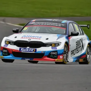 CM26 9225 Tom Oliphant, BMW 330i M Sport CM26 9225 Tom Oliphant, BMW 330i M Sport