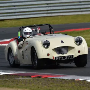 CM28 2505 Richard Owen, Triumph TR2 CM28 2505 Richard Owen, Triumph TR2