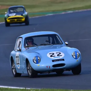 HSCC Legends of Brands Hatch SuperPrix, June 2019. Poster Print Collection: HSCC Historic Road Sports