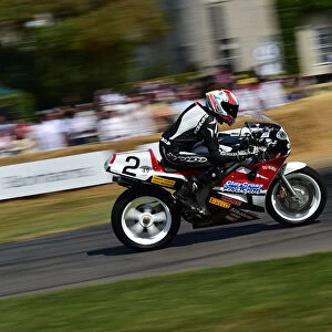 CM28 7273 Clive White, Honda RC30