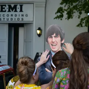 CM29 4727 Tribute to George Harrison and the Abbey Road Studios CM29 4727 Tribute to George Harrison and the Abbey Road Studios