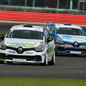 CM29 6905 Jade Edwards, Renault Clio Sport 220 Trophy CM29 6905 Jade Edwards, Renault Clio Sport 220 Trophy